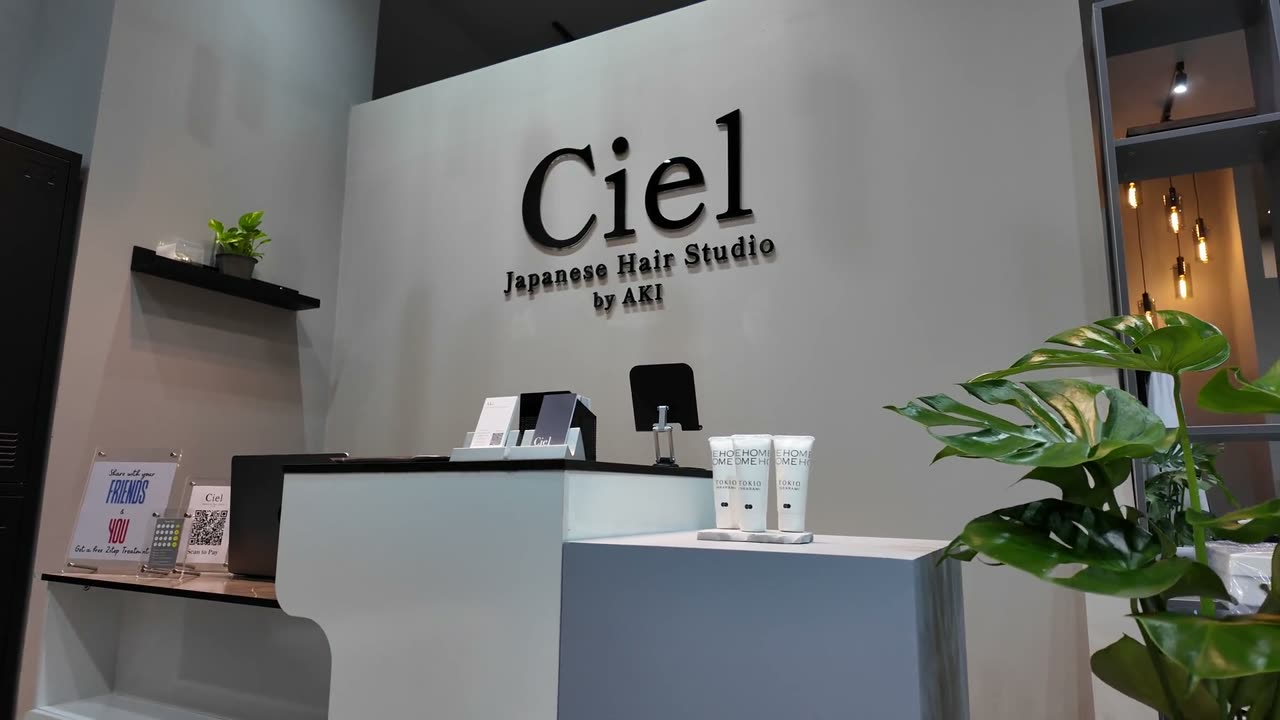バンコク スクンビット24 Ciel Hair Studio 落ち着いた上質なサロン空間